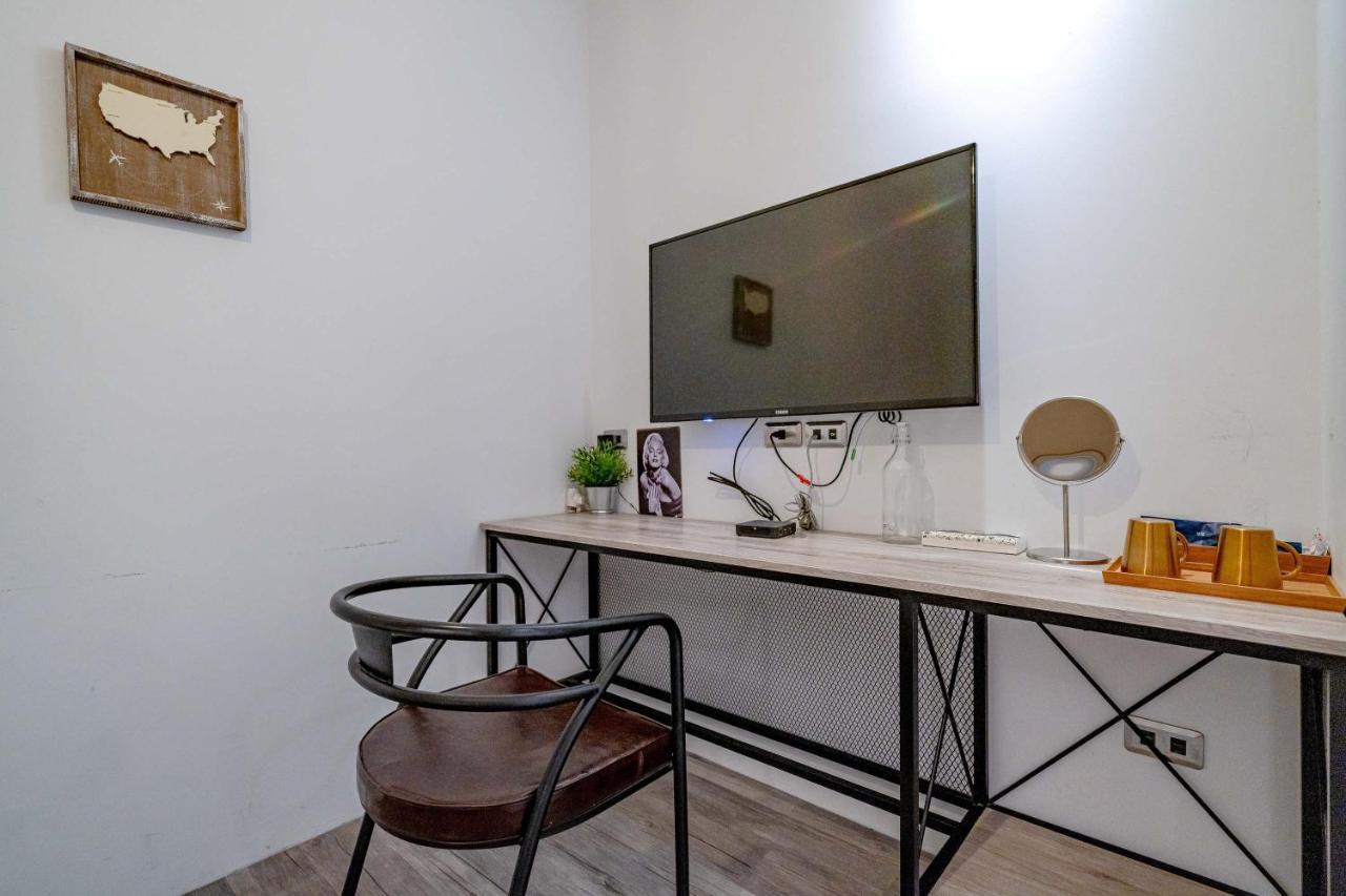 Blue House Homestay Hualien City Ngoại thất bức ảnh