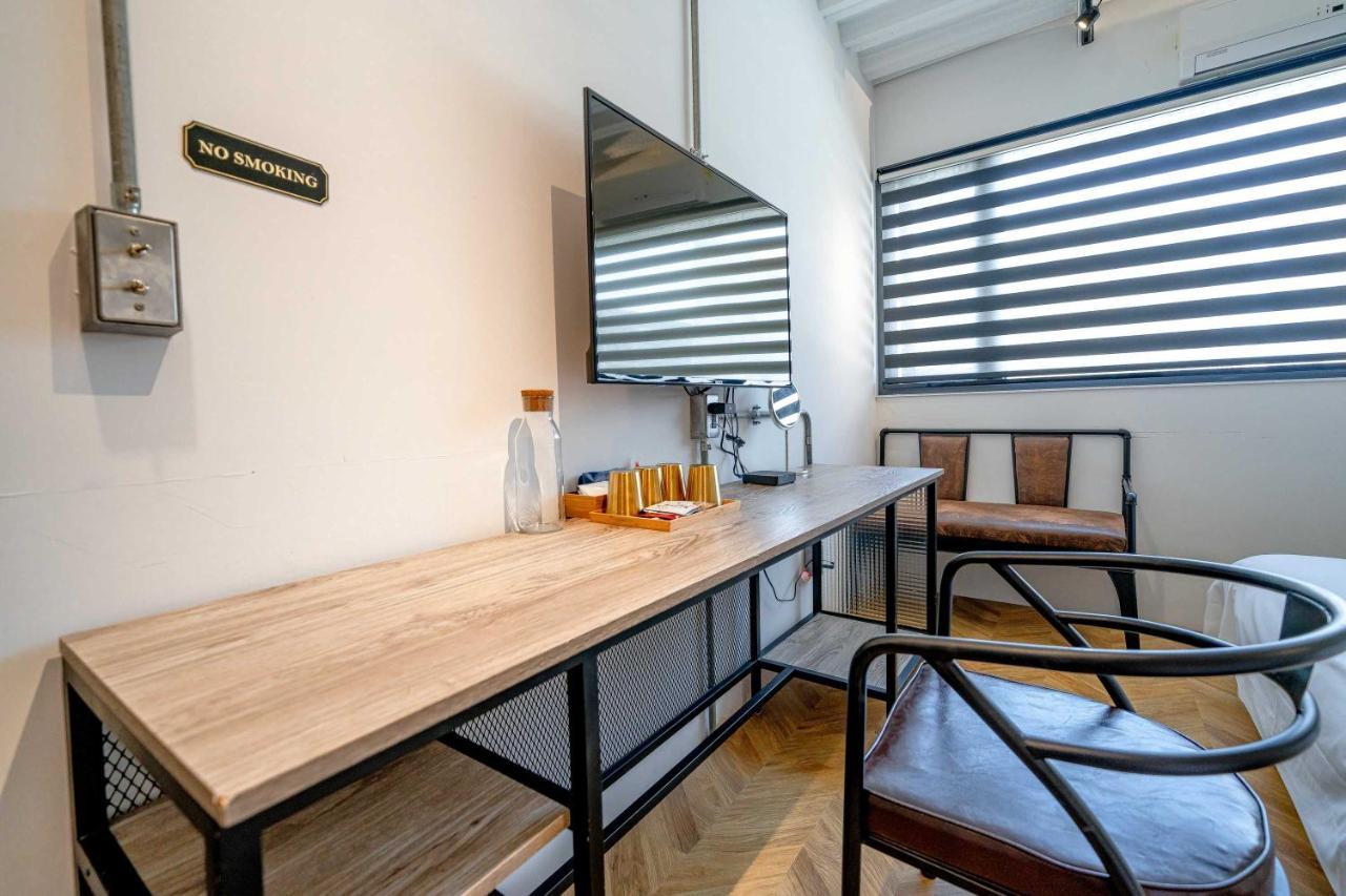 Blue House Homestay Hualien City Ngoại thất bức ảnh
